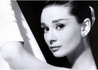 Audrey_Hepburn_001t.jpg